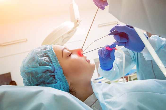 Czy wykonanie endoskopii nosa jest bezpieczne?
