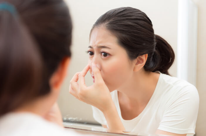 5 sposobów na dbanie o właściwą twarz, aby uniknąć zaskórników