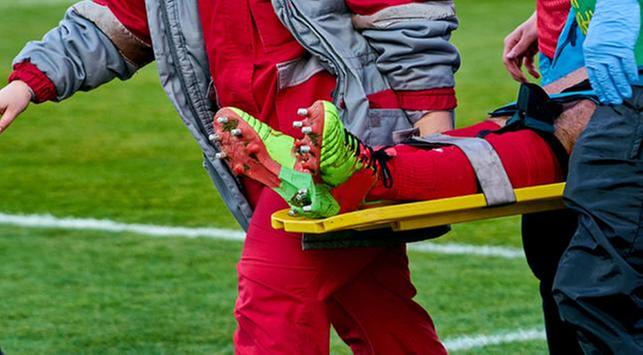 He aquí cómo tratar a los jugadores de fútbol con lesiones