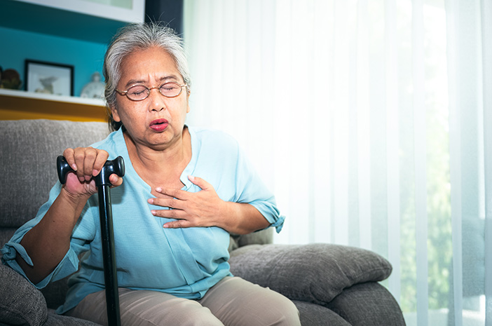 6 Symptome einer Lungenentzündung bei älteren Menschen, die beobachtet werden müssen
