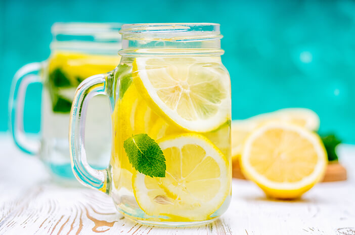 Vermeiden Sie das Trinken von Zitronenwasser Detox während des Fastens, das ist die Gefahr