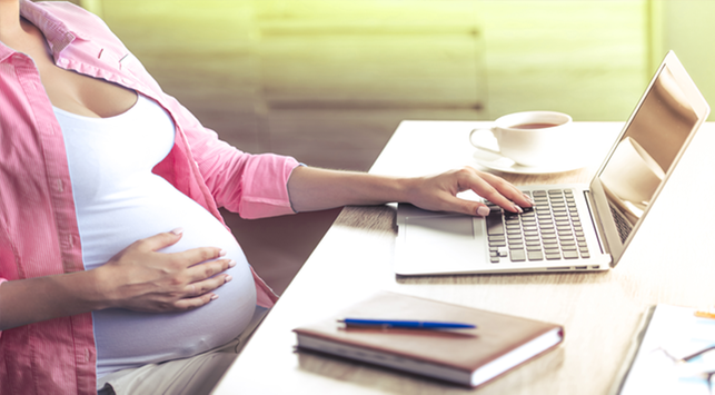 5 tips för gravida kvinnor som fortfarande arbetar