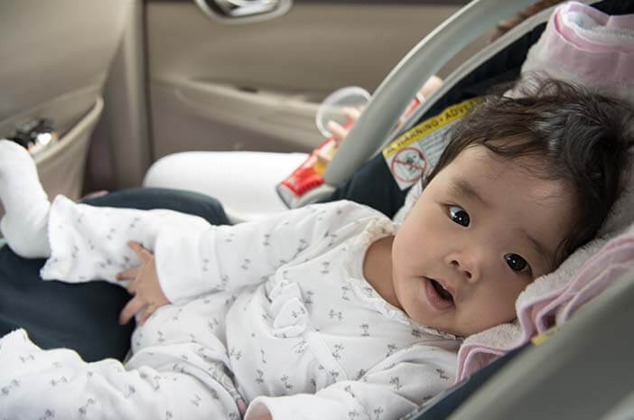 Pas op voor gevaren, vermijd fouten bij het gebruik van autostoeltjes bij baby's