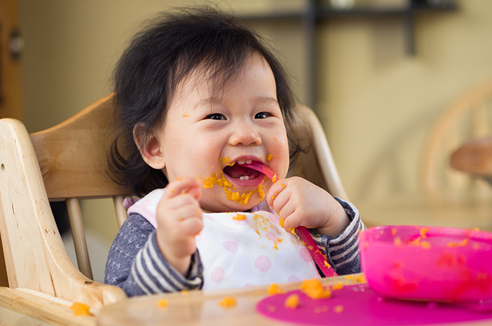 6 Gründe, warum Babys Schwierigkeiten beim Essen haben